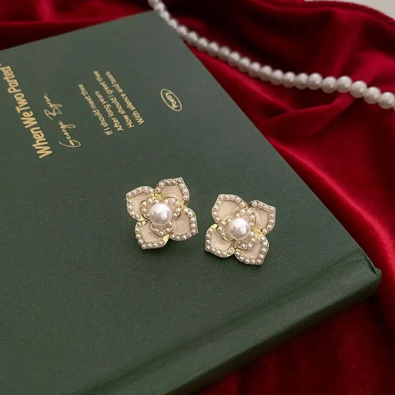 Earrings Retro Pearl Clip No Piercing Varieties