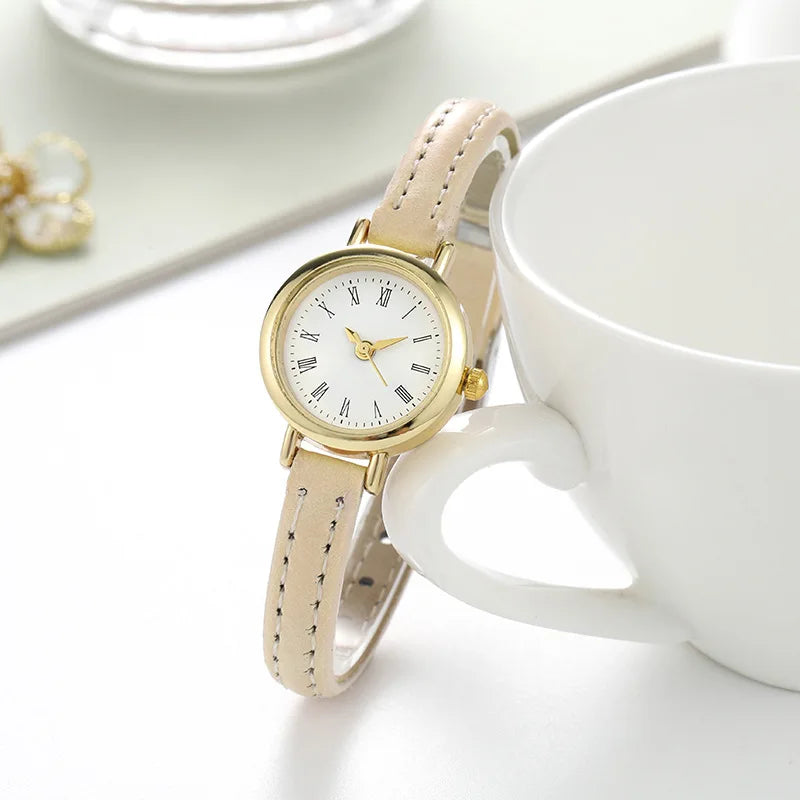 Watch Simple Round Quartz Couro
